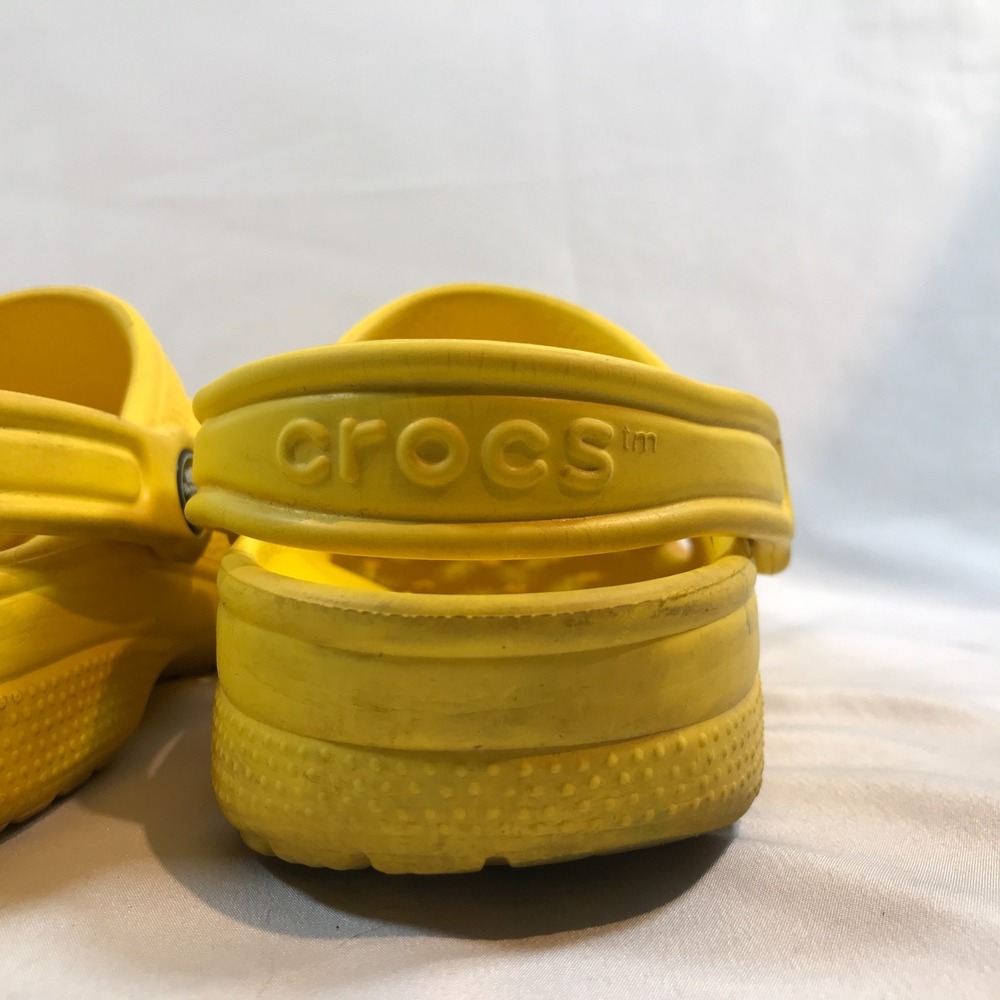 Crocs Yellow Clogs Slip On Casual Beach Garden Comfort Shoes M4 W6 Lightweight - Picture 4 of 16